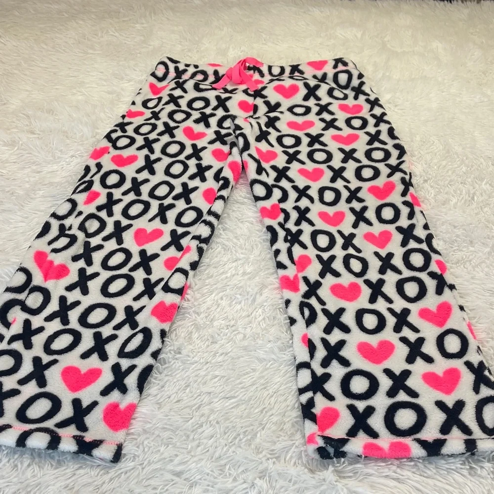 Secret Treasures WOMEN Pajama Bottoms with Pink Hearts and Black XO Pattern 8-10